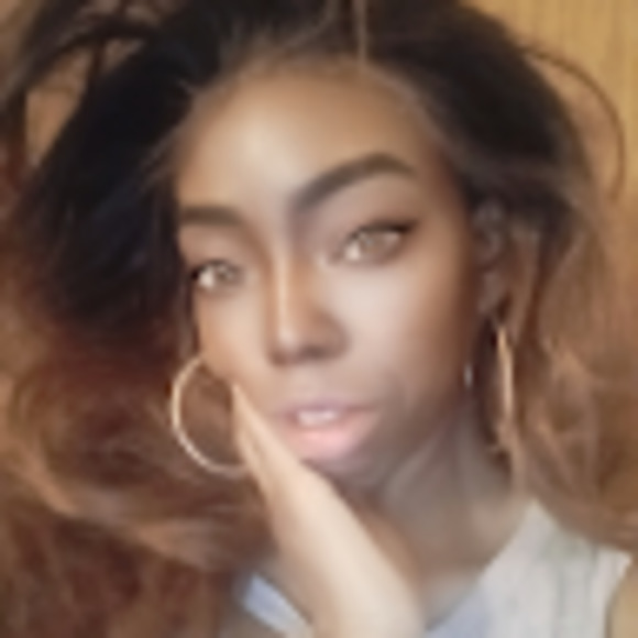 Meet your Posher, Kacie - Picture 1 of 1